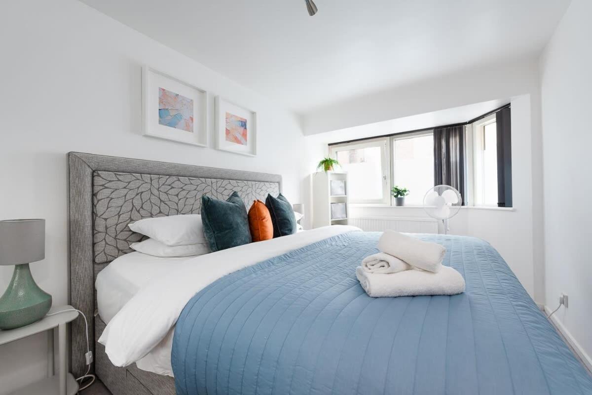 City Center,2 Bedroom Apartment With Parking CBG Buitenkant foto