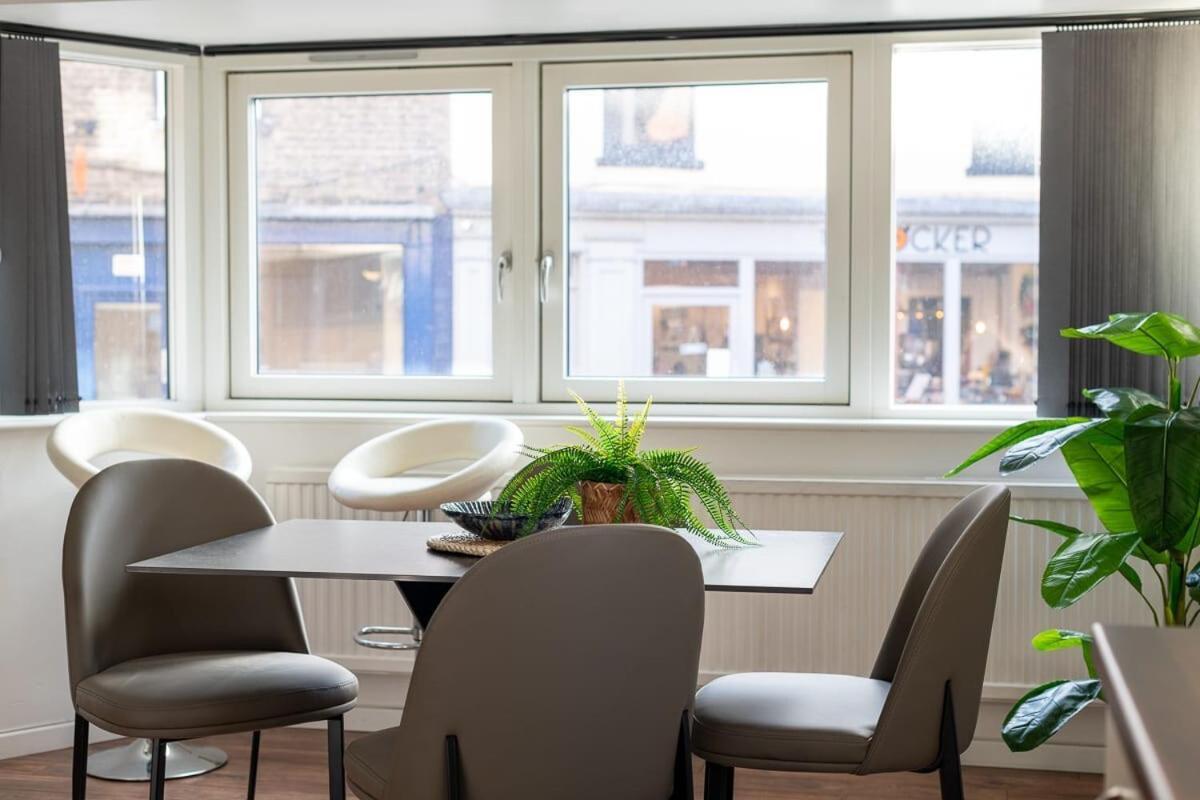 City Center,2 Bedroom Apartment With Parking CBG Buitenkant foto
